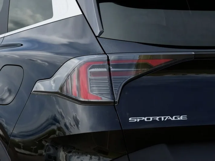 2026 Kia Sportage - view 11