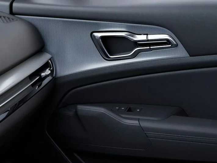 2026 Kia Sportage - view 25