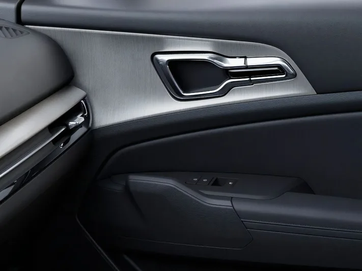 2026 Kia Sportage - view 25