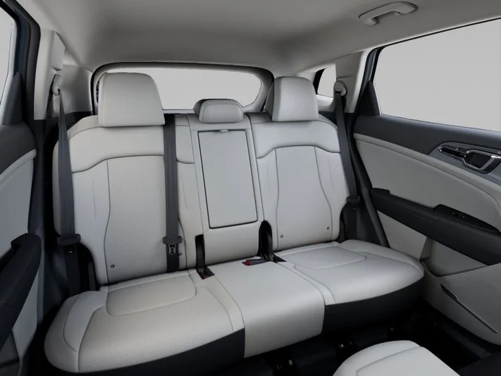 2026 Kia Sportage - view 16