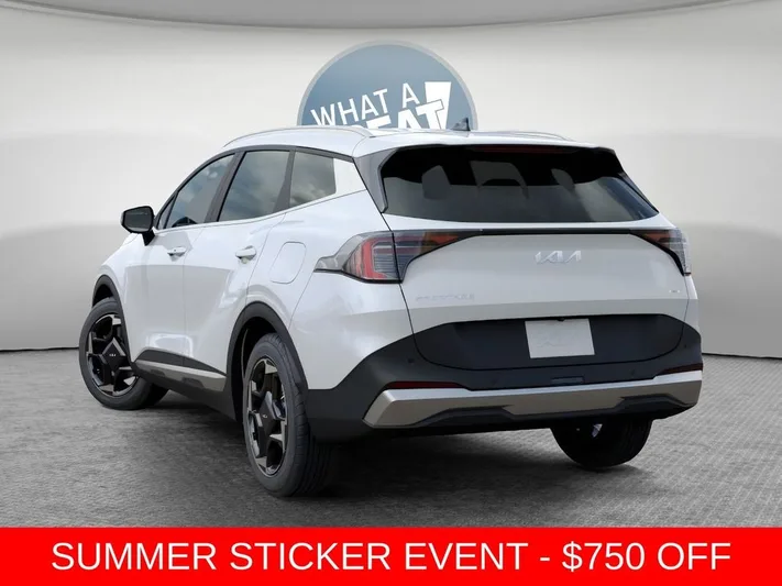 2026 Kia Sportage - view 4