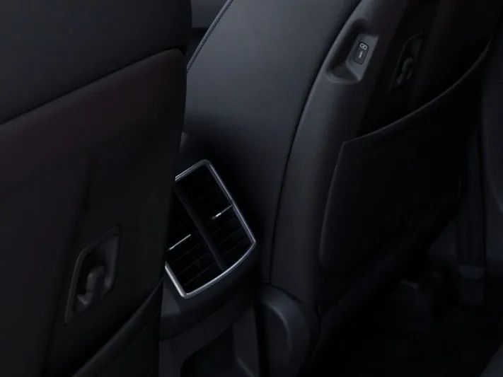 2026 Kia Sportage - view 26
