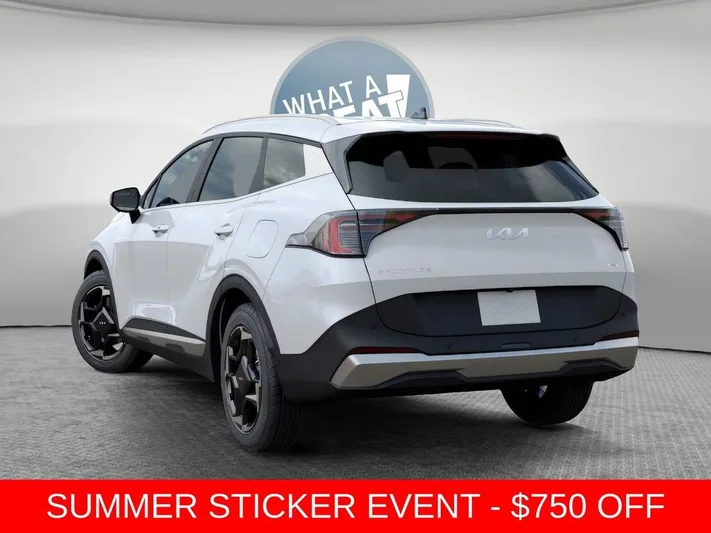 2026 Kia Sportage - view 4