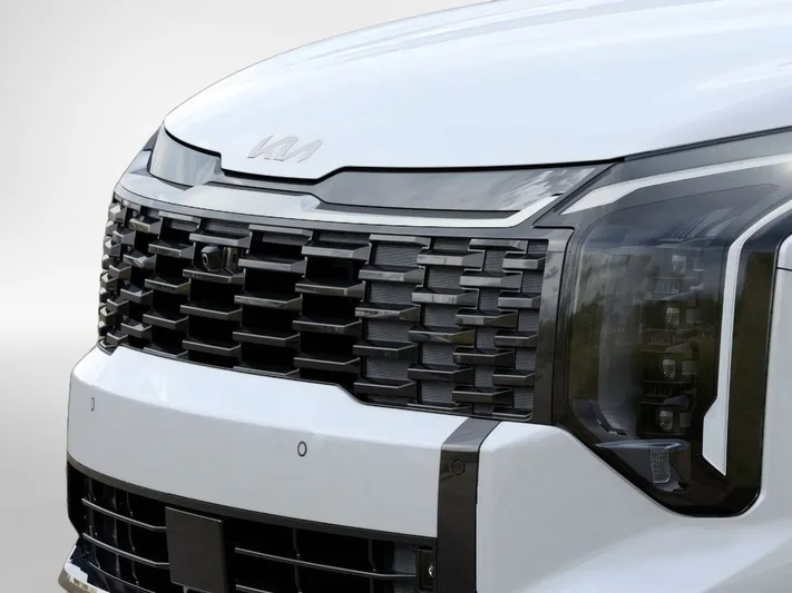 2026 Kia Sportage - view 12