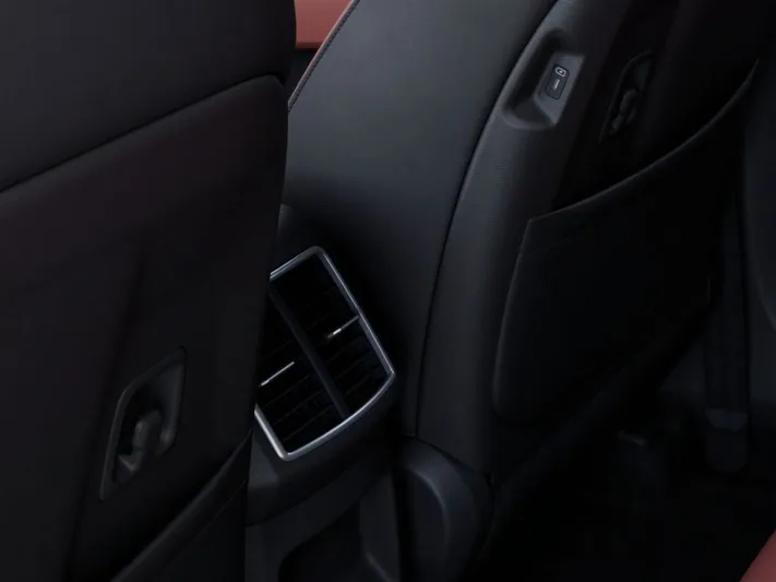 2026 Kia Sportage - view 26