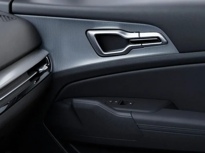 2026 Kia Sportage - view 25