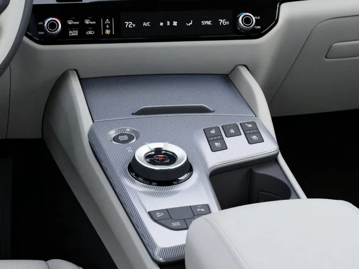 2026 Kia Sportage - view 23