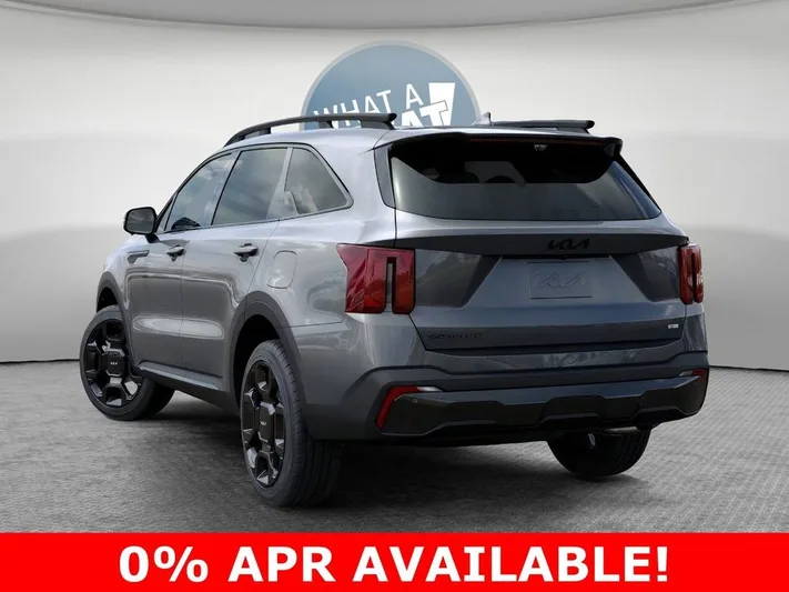 2026 Kia Sorento - view 4