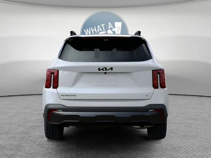 2026 Kia Sorento - view 13