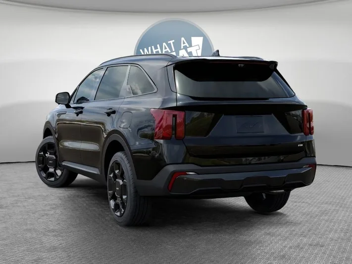 2026 Kia Sorento - view 4