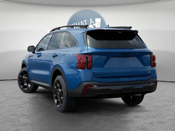 2026 Kia Sorento - view 4