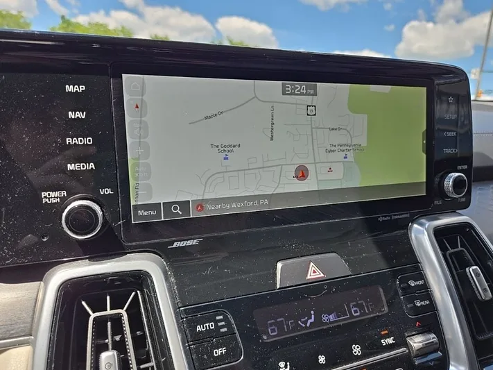 2023 Kia Sorento - view 23