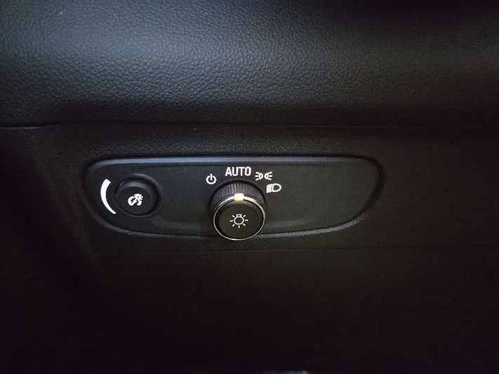 2023 Buick Envision - view 30