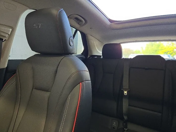 2023 Buick Envision - view 32