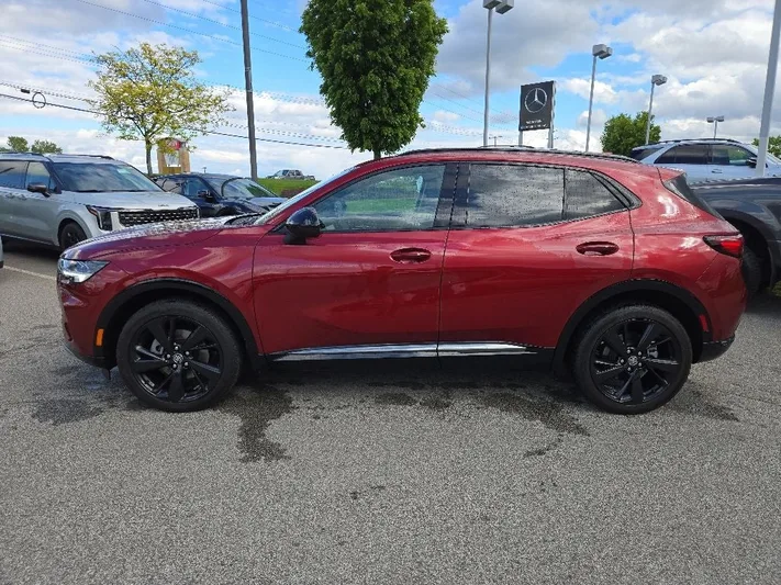 2023 Buick Envision - view 9