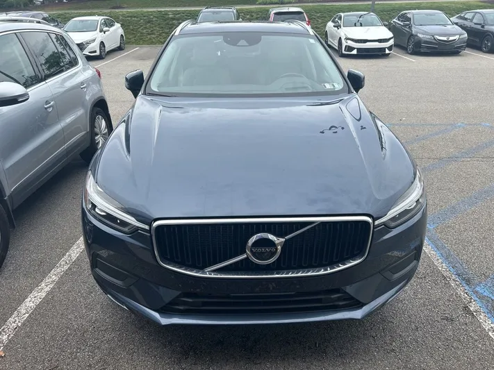 2021 Volvo XC60 - view 2