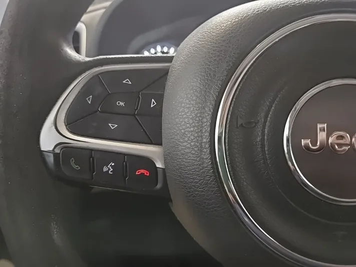 2021 Jeep Renegade - view 13