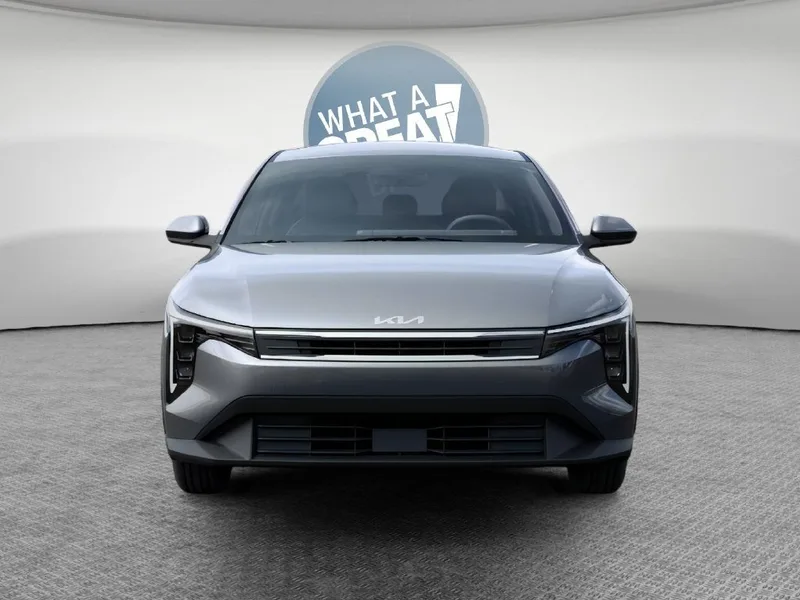 2026 Kia K4 LXS, photo 2