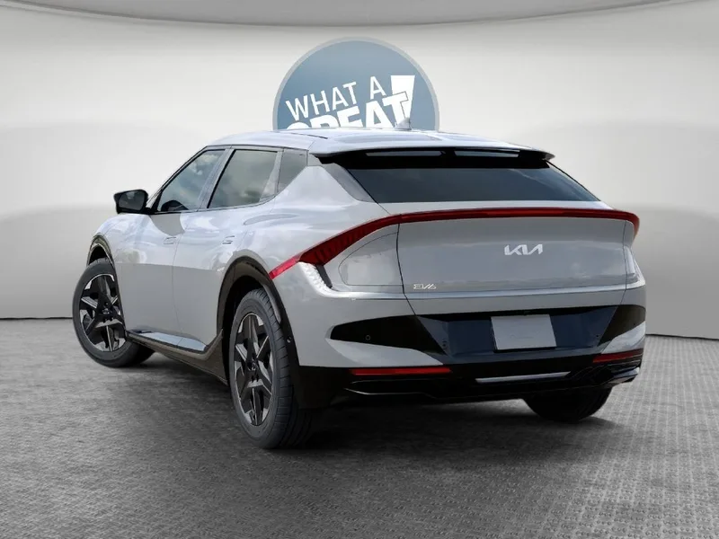 2026 Kia EV6 Wind, photo 4