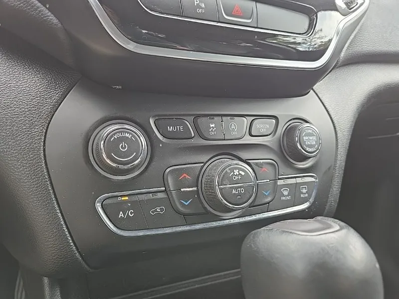 2019 Jeep Cherokee Limited 4WD, photo 27