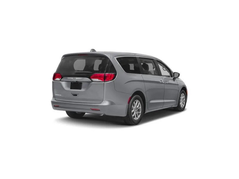 2017 Chrysler Pacifica LX, photo 2