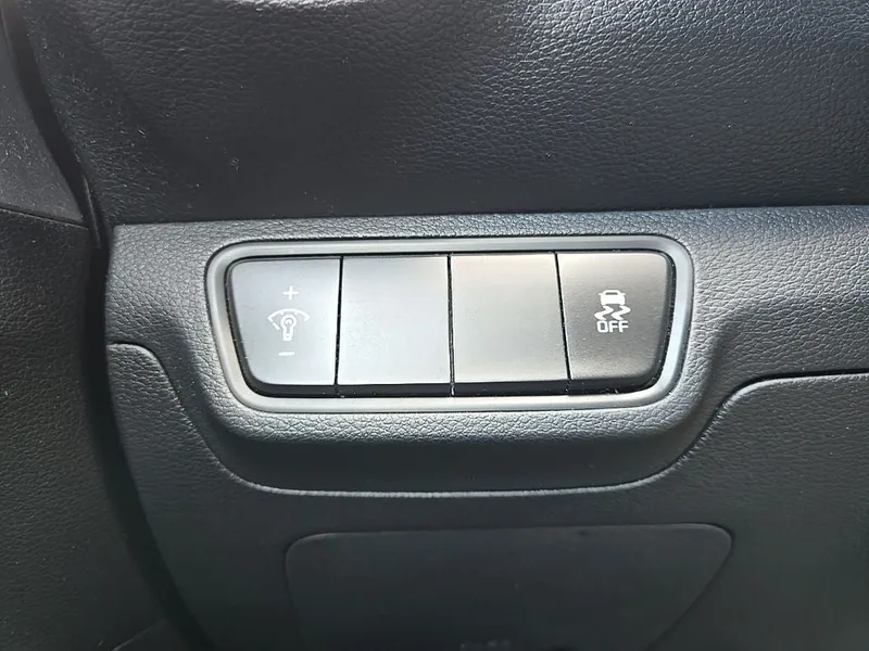 2023 Kia Forte LXS, photo 19