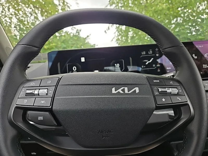 2025 Kia K4 EX, photo 13