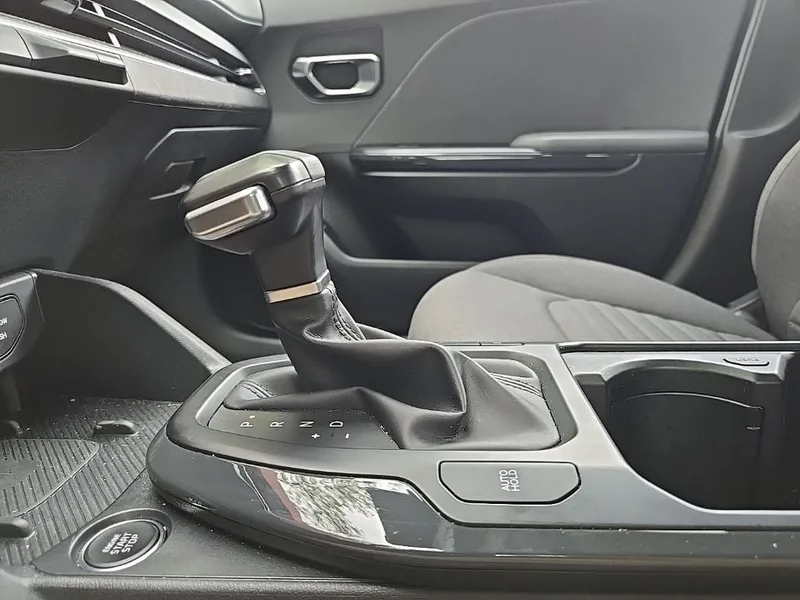 2025 Kia K4 EX, photo 24