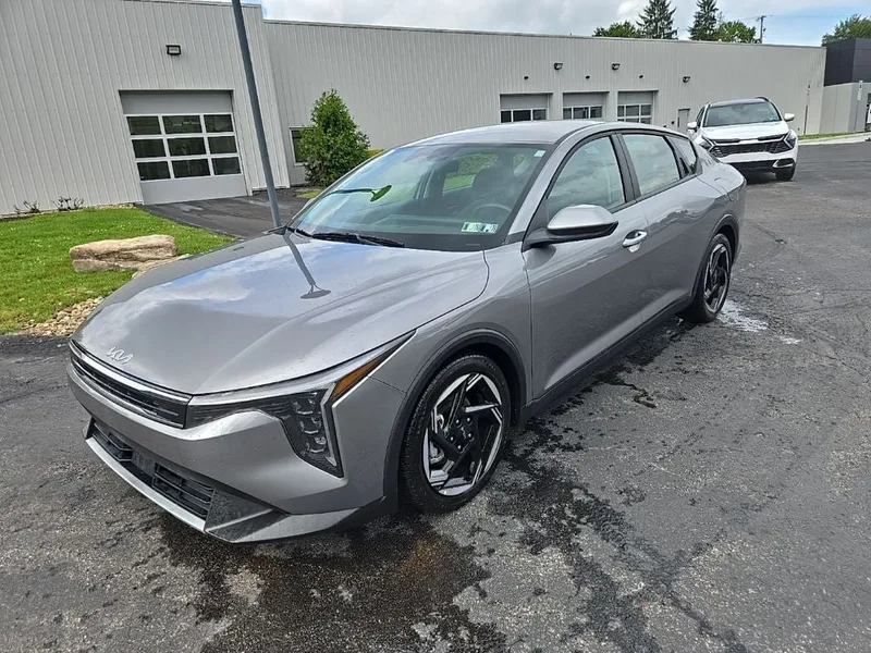 2025 Kia K4 EX, photo 9