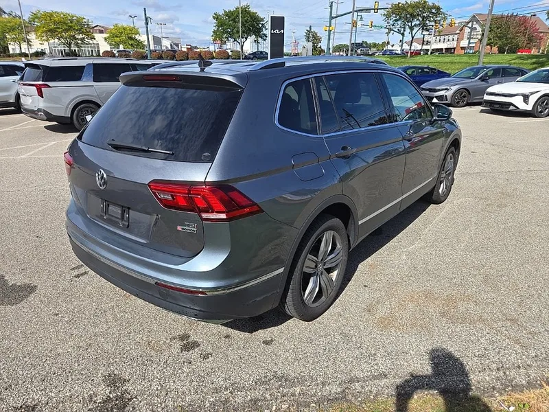 2018 Volkswagen Tiguan 2.0T SEL Premium 4Motion, photo 3