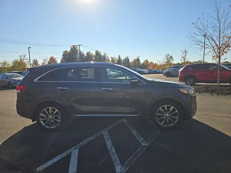 2017 Kia Sorento SX Limited AWD, photo 2