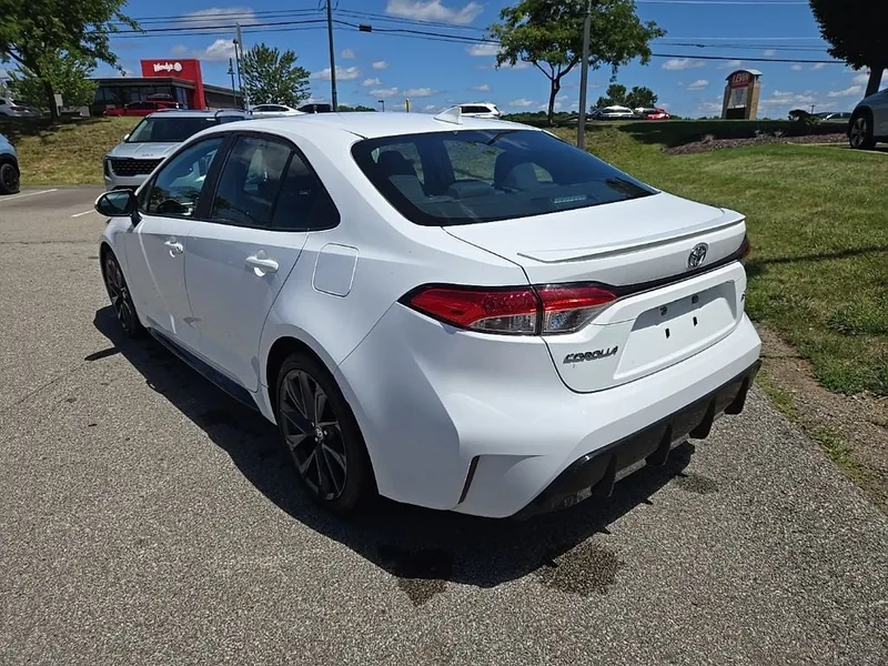2024 Toyota Corolla SE, photo 9