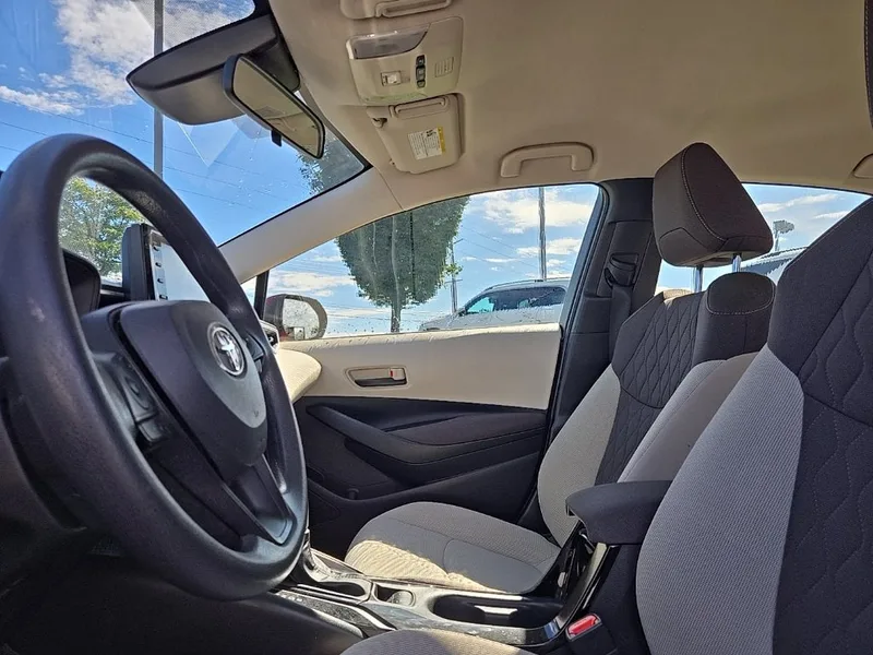 2022 Toyota Corolla LE, photo 31