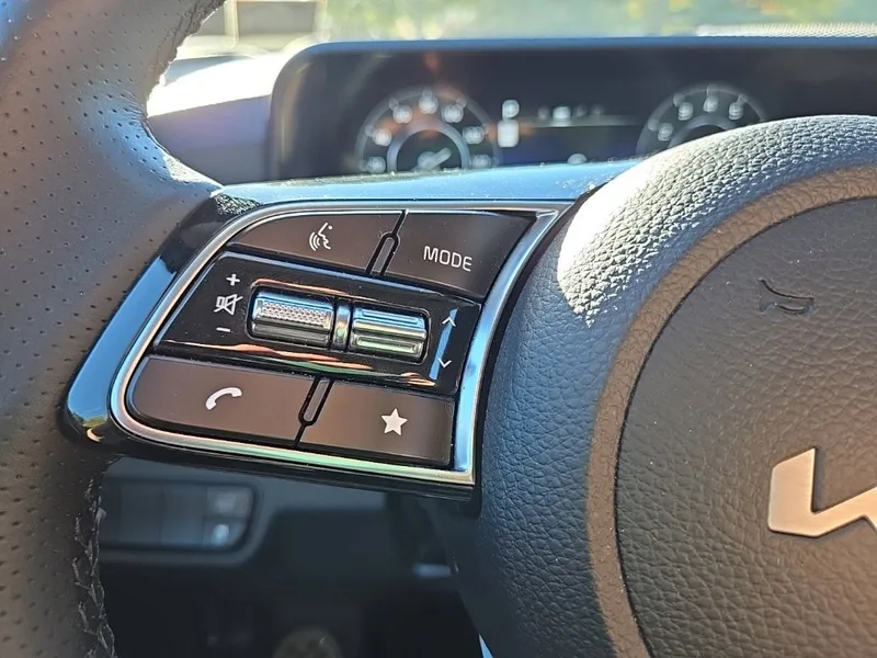 2026 Kia Seltos SX, photo 17