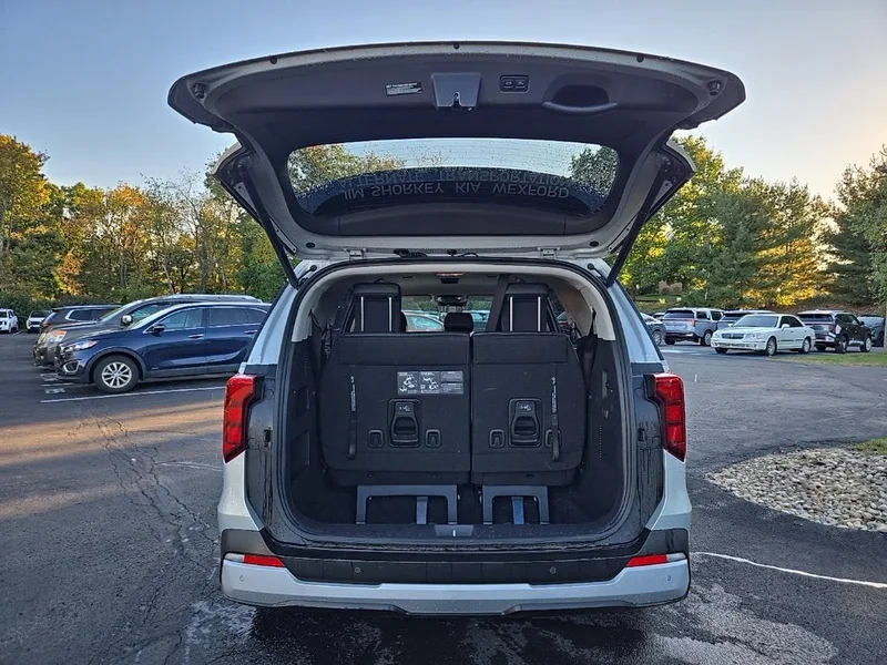 2026 Kia Carnival EX, photo 4
