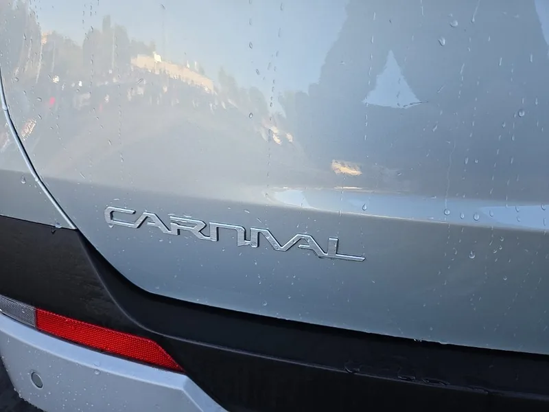 2026 Kia Carnival EX, photo 5