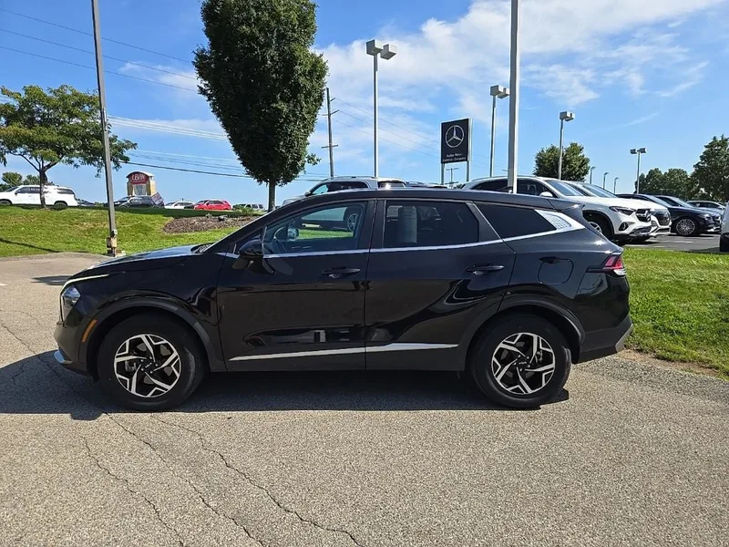 2023 Kia Sportage LX AWD, photo 9