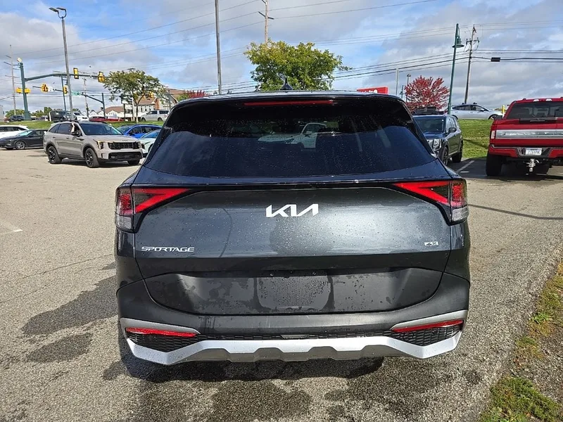 2024 Kia Sportage LX, photo 4