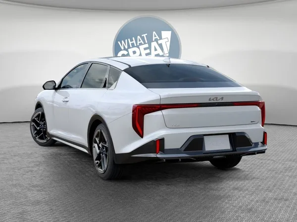 2026 Kia K4