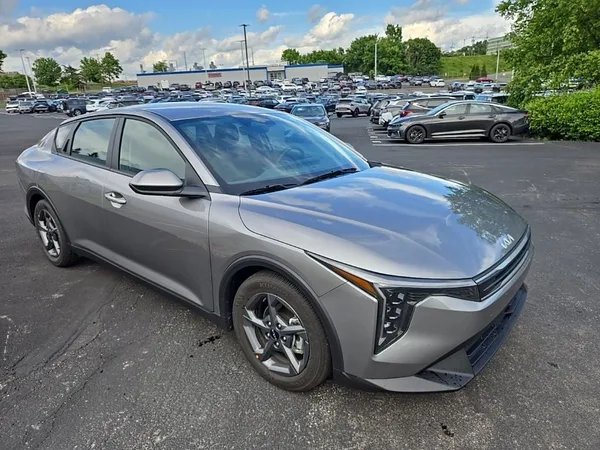2025 Kia K4